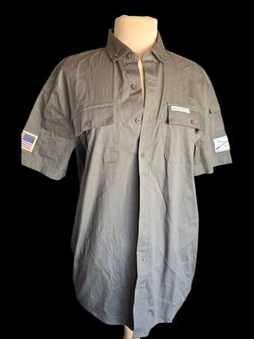 NWTs Grunt Style Olive Gray Short-Sleeve Button-Down Utility Shirt Sz M